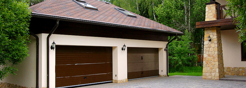 Что выбрать: гараж в доме или отдельно?